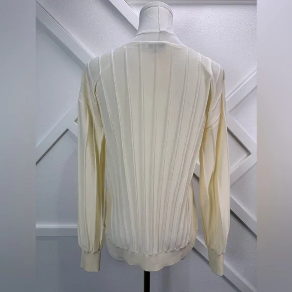 Chico’s Pleated Long Sleeve Sweater Cream Size 1 (Medium) - Picture 5 of 11